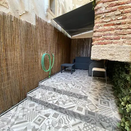Apartment Lisbon, Alfama Fado Studio *