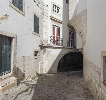 Lisbon, Alfama Fado Studio Apartment Lisbon